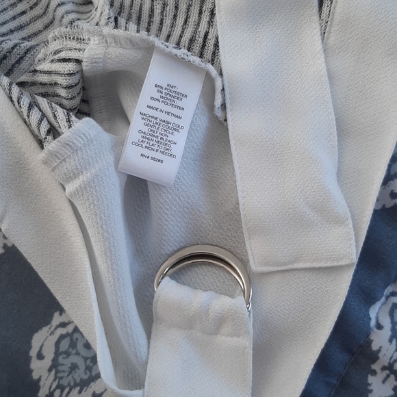 Backless crop top - Picture 4 of 4